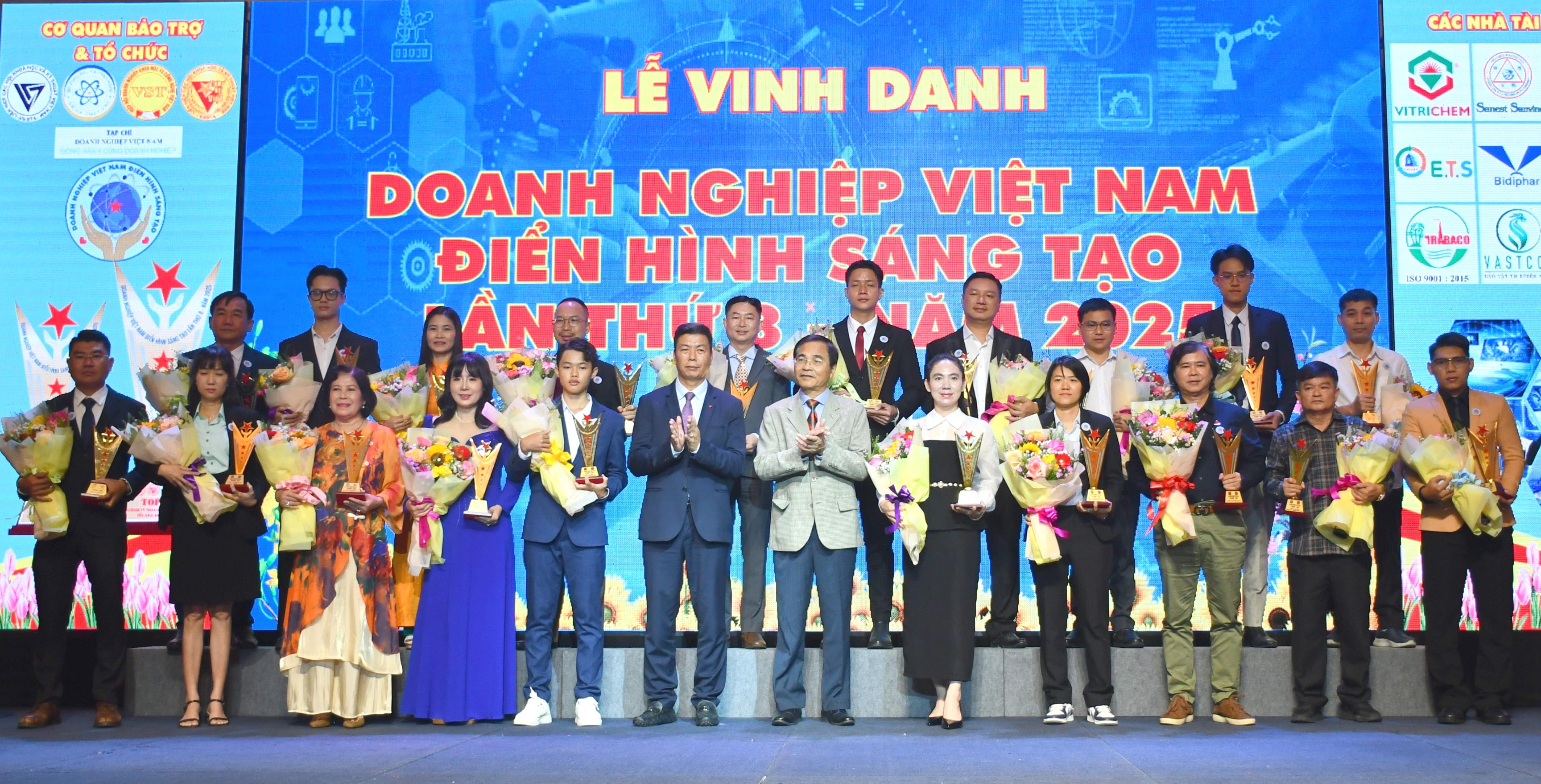 Vinh danh gần 60 doanh nghiệp Việt điển hình sáng tạo năm 2025