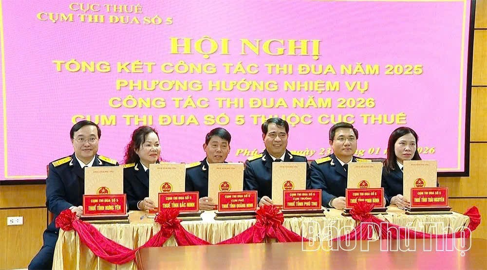 Nhiều đơn vị thuế tỉnh thi đua hoàn thành dự toán thu ngân sách